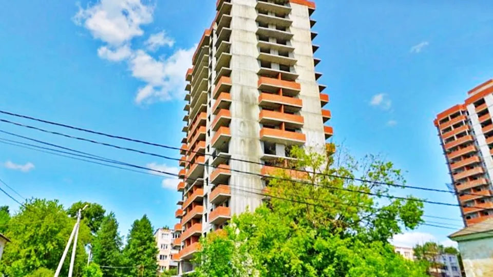 Меценат из Серпухова достроит два заброшенных многоквартирных дома