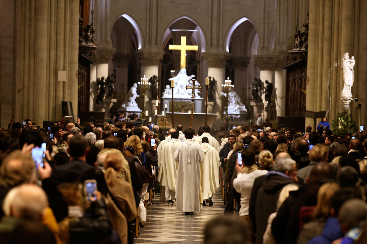 Поздравляем католиков и протестантов с Рождеством Христовым!