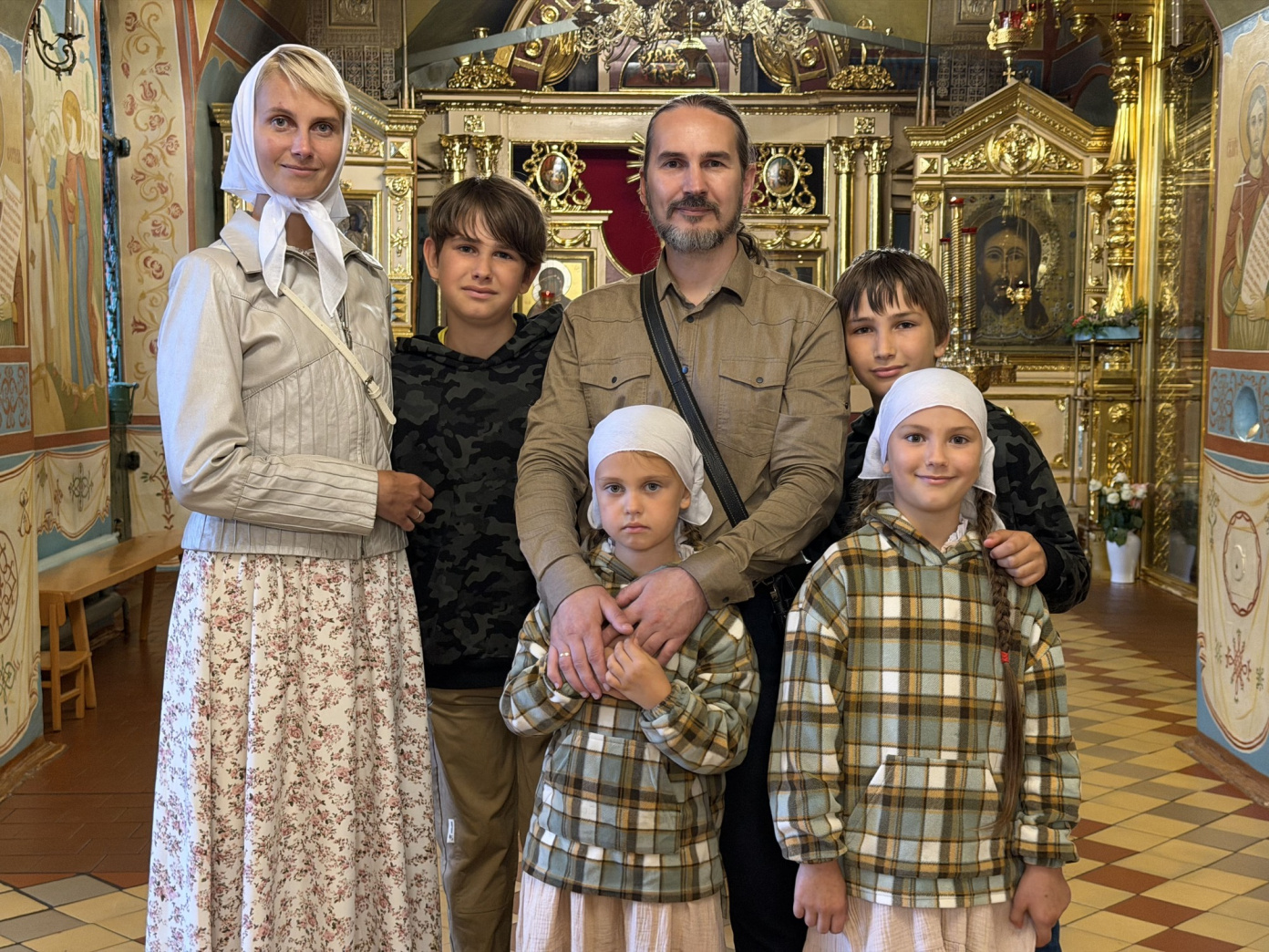 Чужой беды не бывает: помогаем семье Шибаевых снова обрести дом